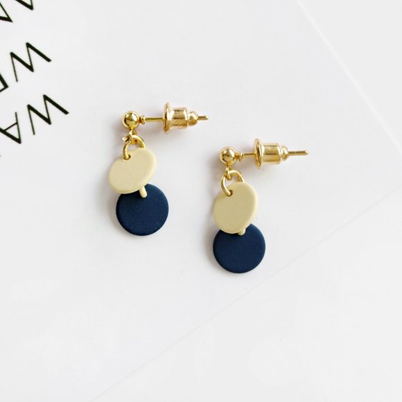 Duo Circles Drop Earrings - Picture 3 of 11